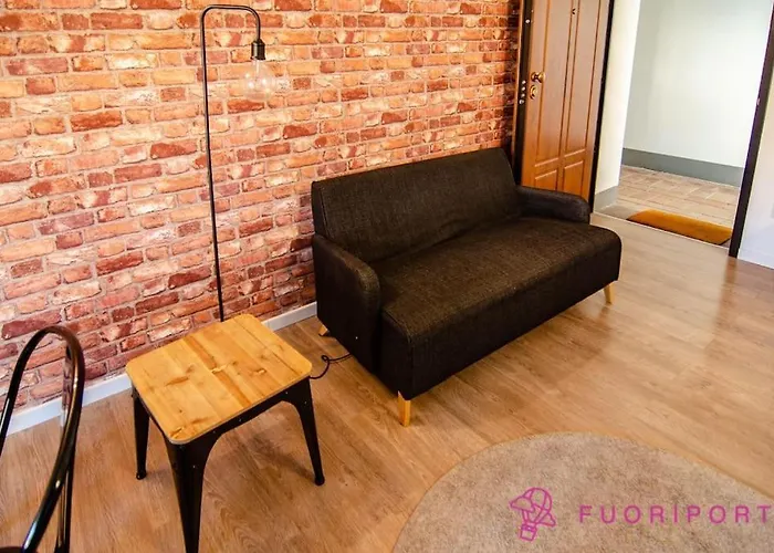 Fuoriporta Affitti Brevi - Corte 3 Con Parcheggio Gratuito * Parma